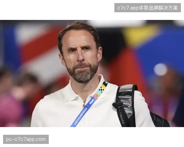 索斯盖特或沿用三中卫应对强敌，斯通斯拖后出球能力将成为战术基石